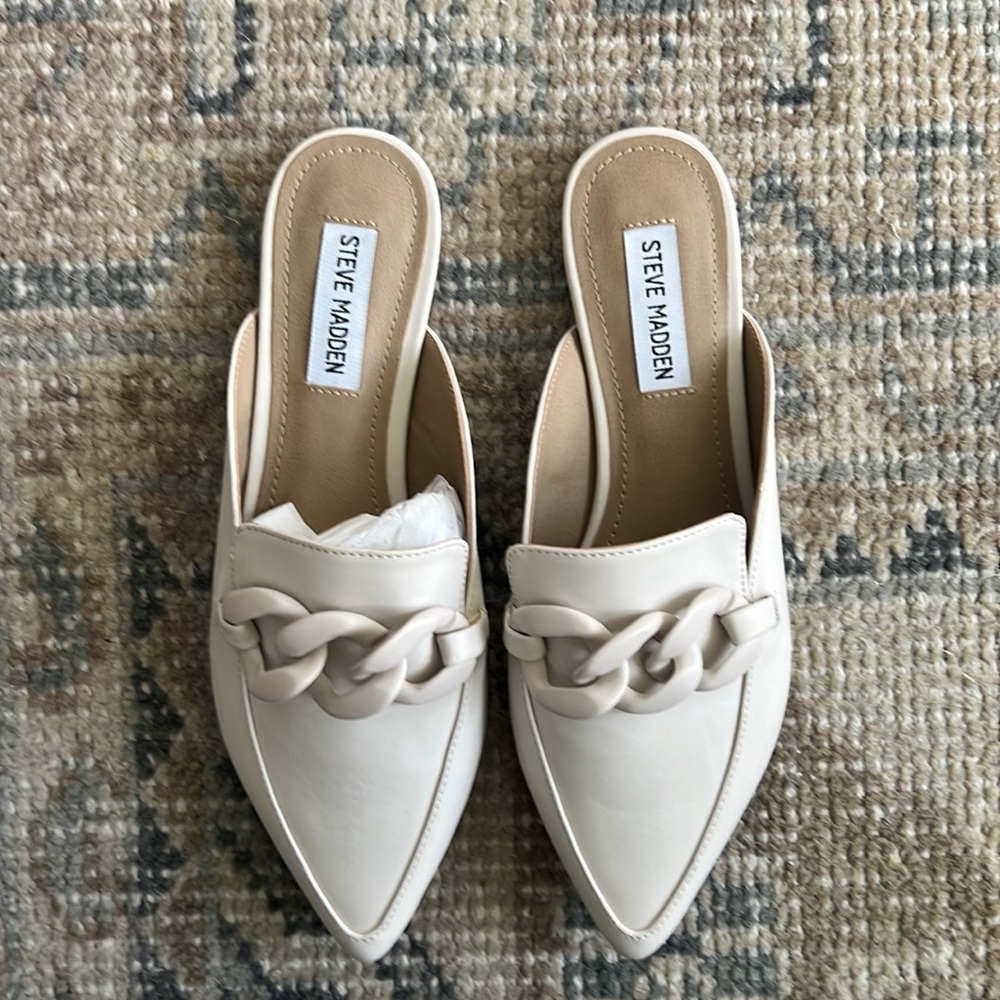 Steve Madden beige mules size 8, New, never worn